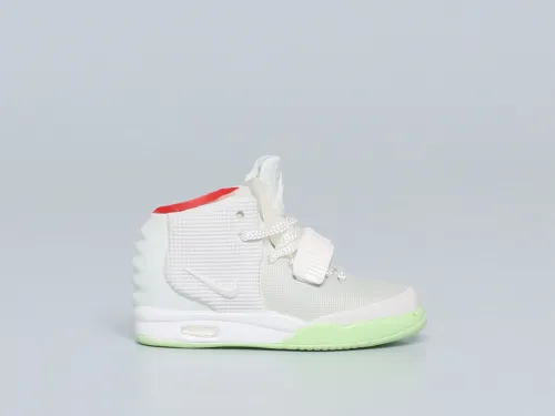 Mini Sneaker Nike Air Yeezy 2 Wolf Grey 3D keychain