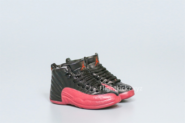 Mini Sneaker Air Jordan 12 Flu Game 3D keychain