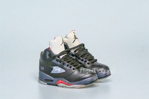 Mini Sneaker Supreme x Air Jordan 5 Bred 3D keychain