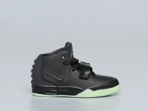 Mini Sneaker Nike Air Yeezy 2 NRG Solar Red 3D keychain