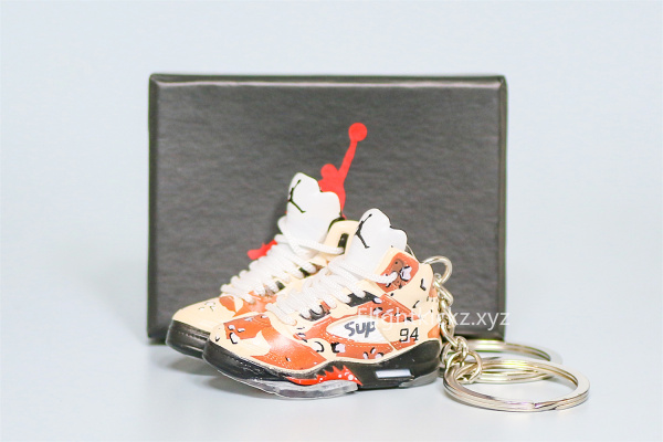 Mini Sneaker Supreme x Air Jordan 5  Camo 3D keychain