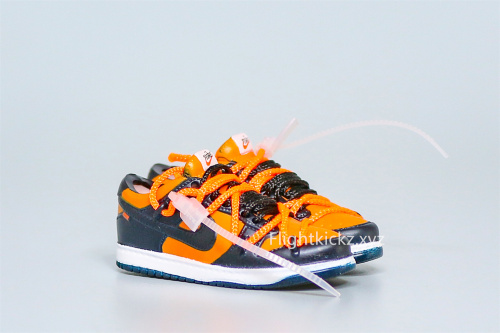 Mini Sneaker Off-White x Nike Dunk Low “Michigan”  3D keychain