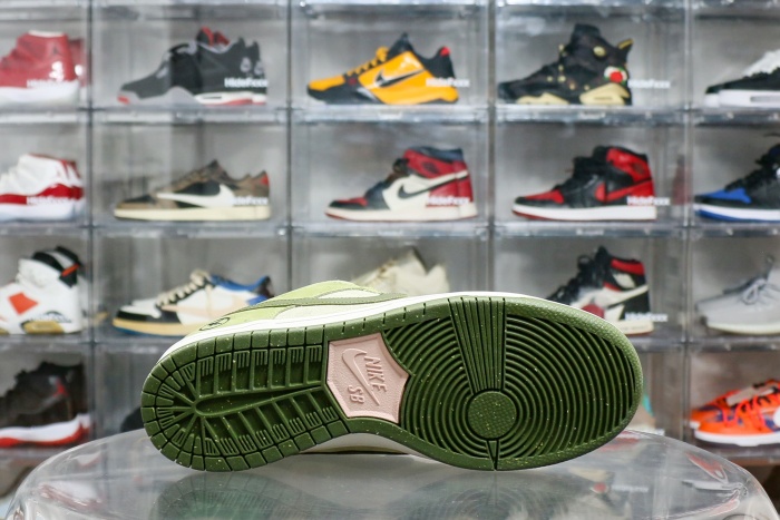 Nike SB Dunk Low Yuto Horigome Matcha