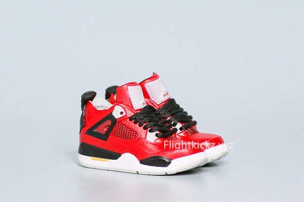 Mini SneakerJordan 4 Retro Toro Bravo 3D keychain
