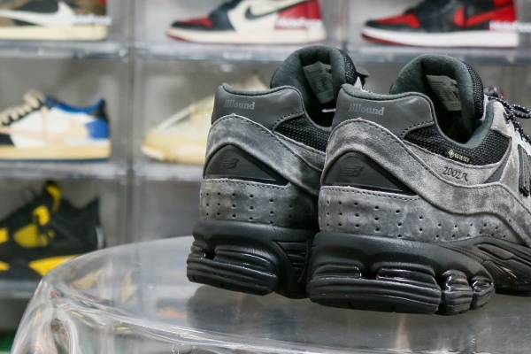 New Balance JJJ Jound X 2002 R GORE TEX Charcoal