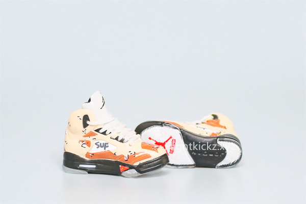 Mini Sneaker Supreme x Air Jordan 5  Camo 3D keychain