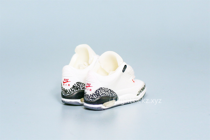 Mini Sneaker Air Jordan 3 White Cement 3D keychain