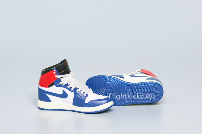 Mini SneakerUnion Air Jordan 1 Retro High OG NRG  Storm Blue  3D keychain