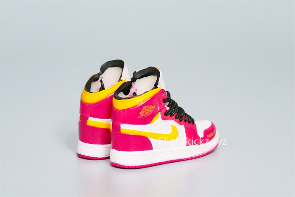 Mini Sneaker Air Jordan 1 Retro High OG Light Fusion Red jumpman logo 3D keychain