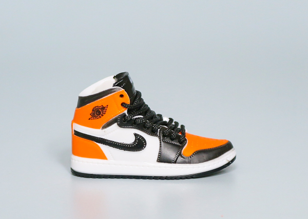 Mini Sneaker Air Jordan 1 Retro High Og Shattered Backboard 3D keychain