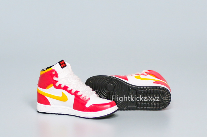 Mini Sneaker Air Jordan 1 Retro High OG Light Fusion Red 3D keychain