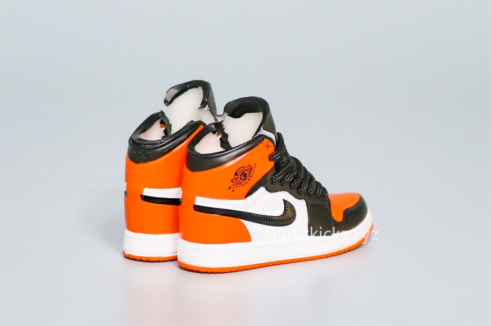 Mini Sneaker Air Jordan 1 Retro High Og Shattered Backboard 3D keychain