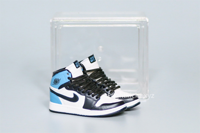 Mini Sneaker Air Jordan 1 UNC Obsdian 3D keychain