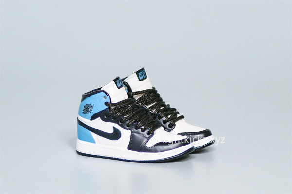 Mini Sneaker Air Jordan 1 UNC Obsdian 3D keychain