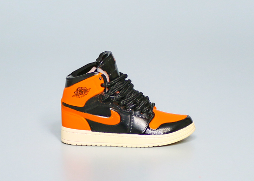 Mini Sneaker Air Jordan 1 Retro High Og Shattered Backboard 3.0 3D keychain