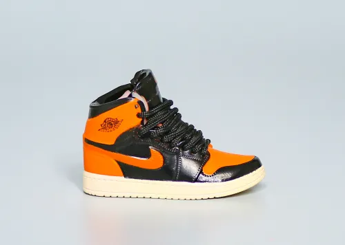 Mini Sneaker Air Jordan 1 Retro High Og Shattered Backboard 3.0 3D keychain