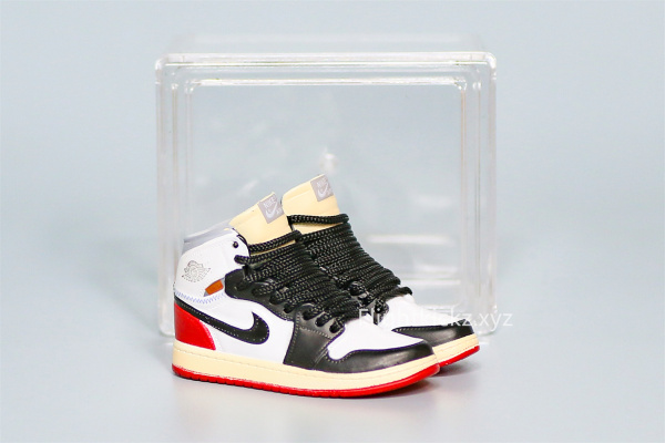 Mini Sneaker Jordan 1 Retro High Union Los Angeles Black Toe 3D keychain
