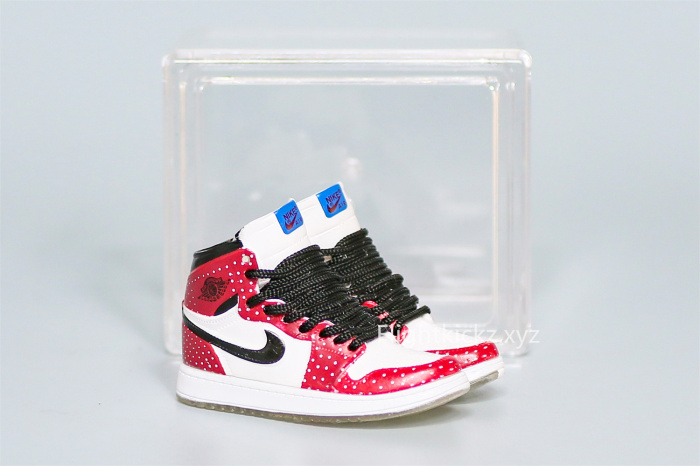 Mini Sneaker Air Jordan 1 Spider Man 3D keychain