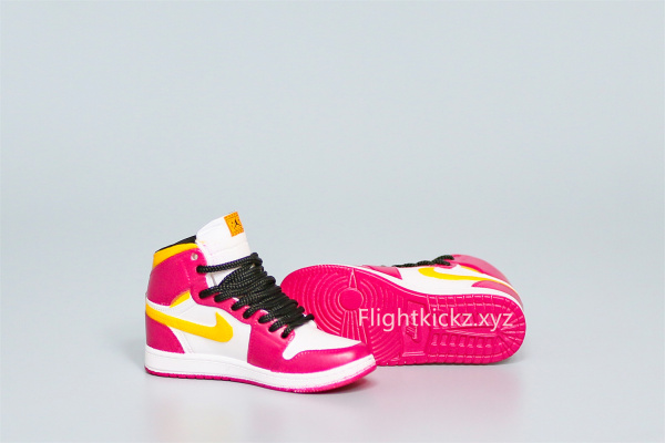 Mini Sneaker Air Jordan 1 Retro High OG Light Fusion Red jumpman logo 3D keychain
