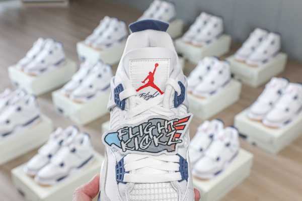 Nike SB x Air Jordan 4 “Navy Blue” 2025（A1）