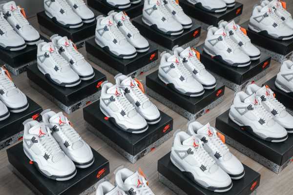 Air Jordan 4 Retro OG 'White Cement' 2025（A1）