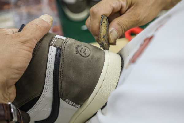 US Warehouse: Travis Scott x Air Jordan 1  2019 （A1）