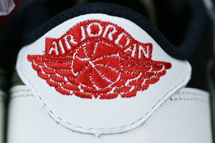 US Warehouse: Travis Scott x Air Jordan 1 Low OG SP WMNS Olive （A1）