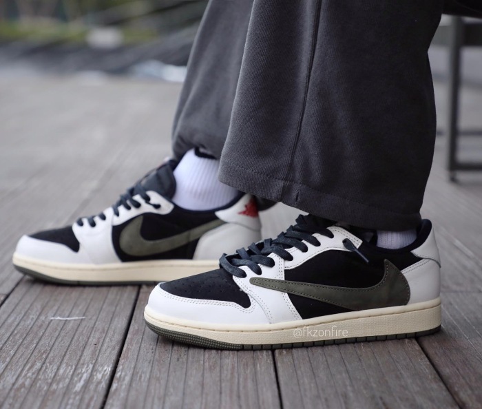 US Warehouse: Travis Scott x Air Jordan 1 Low OG SP WMNS Olive （A1）