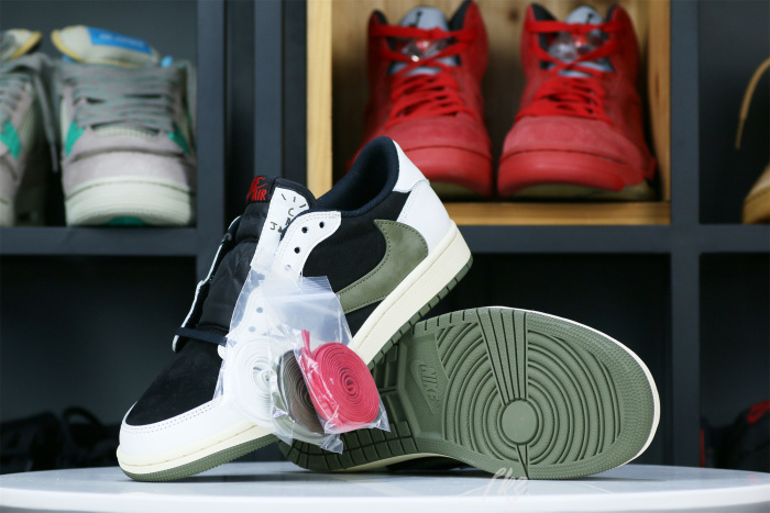US Warehouse: Travis Scott x Air Jordan 1 Low OG SP WMNS Olive （A1）