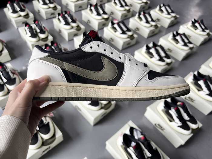 US Warehouse: Travis Scott x Air Jordan 1 Low OG SP WMNS Olive （A1）