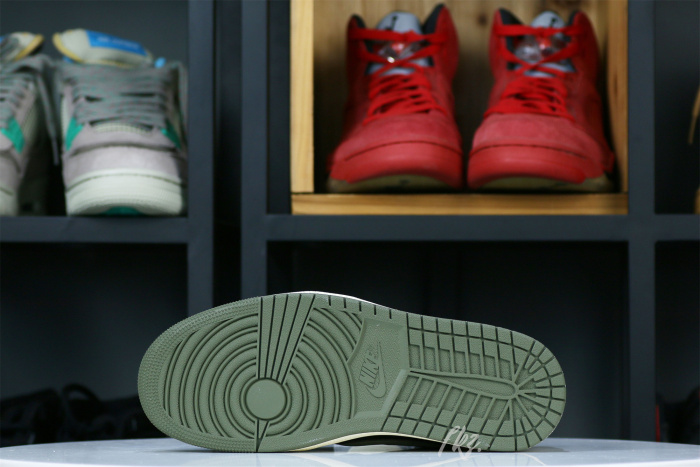 US Warehouse: Travis Scott x Air Jordan 1 Low OG SP WMNS Olive （A1）