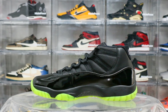 Air Jordan 11 Retro “Black Barely Volt”  2025