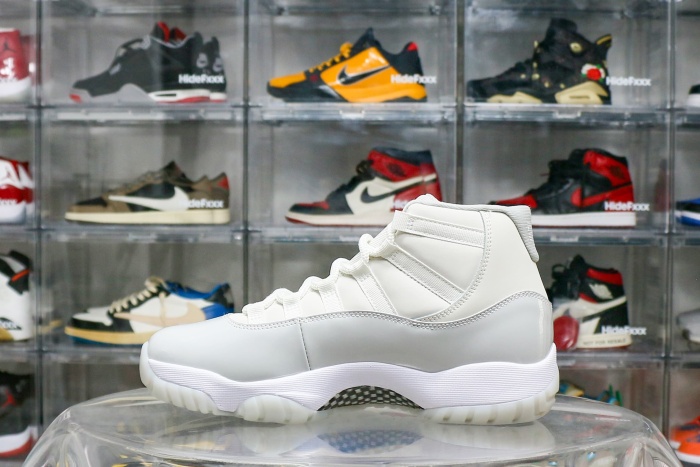 Air Jordan 11 Retro Grand Finale 2025 Sample WMNS