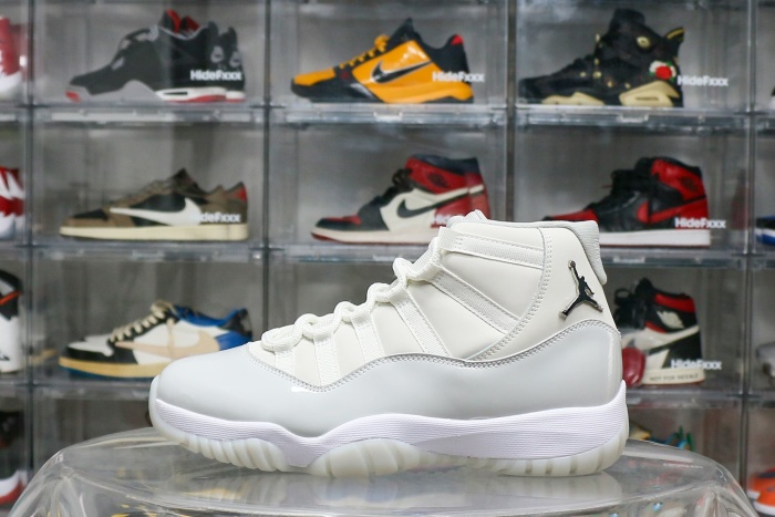 Air Jordan 11 Retro Grand Finale 2025 Sample WMNS
