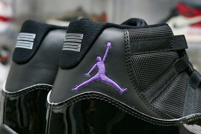 Air Jordan 11 Retro “Black Barely Volt”  2025