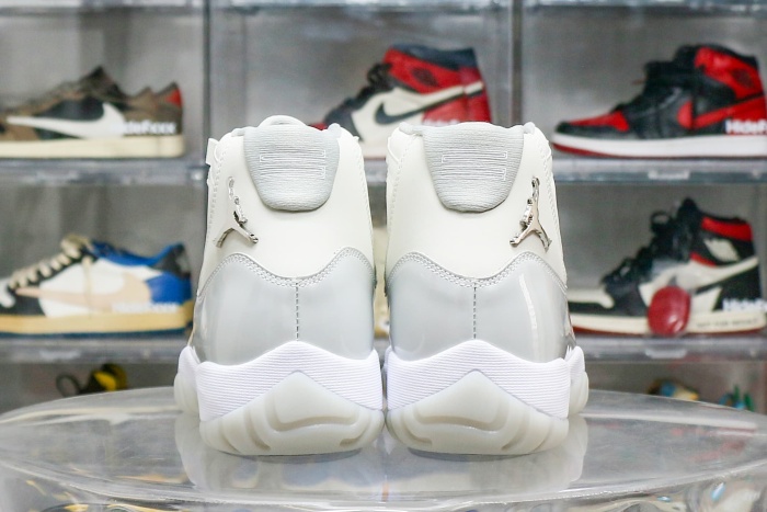 Air Jordan 11 Retro Grand Finale 2025 Sample WMNS