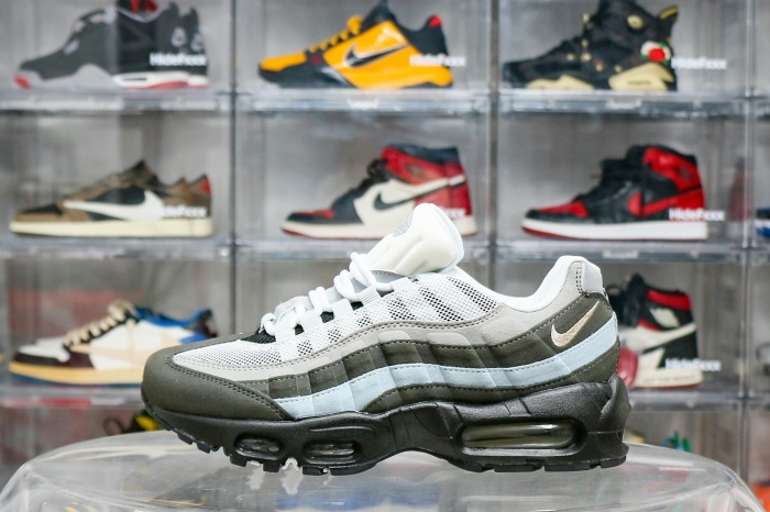 Nike Air Max 95 Jewel Swoosh Grey