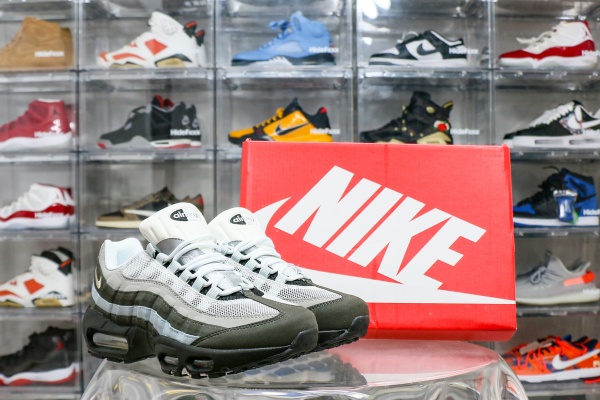 Nike Air Max 95 Jewel Swoosh Grey