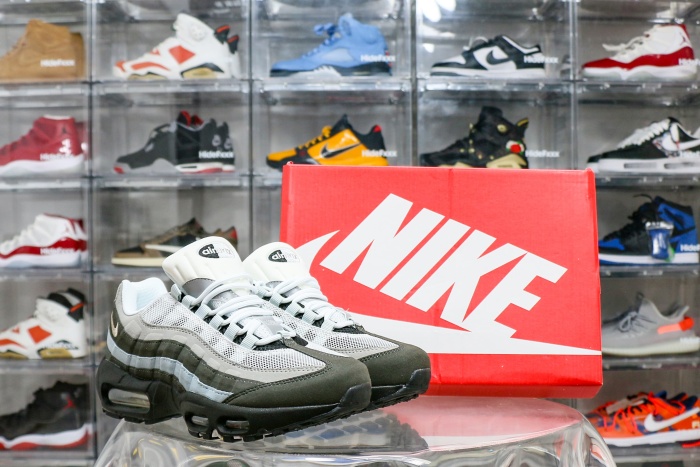 Nike Air Max 95 Jewel Swoosh Grey