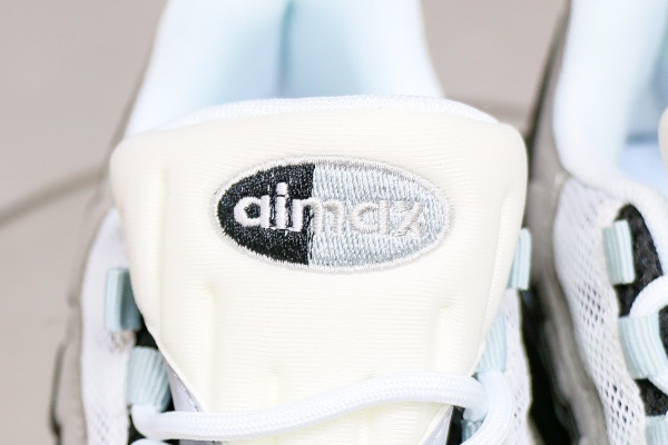 Nike Air Max 95 Jewel Swoosh Grey