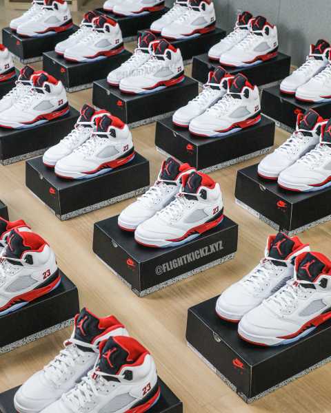Air Jordan 5 Fire Red Black Tongue 2025 （A1）