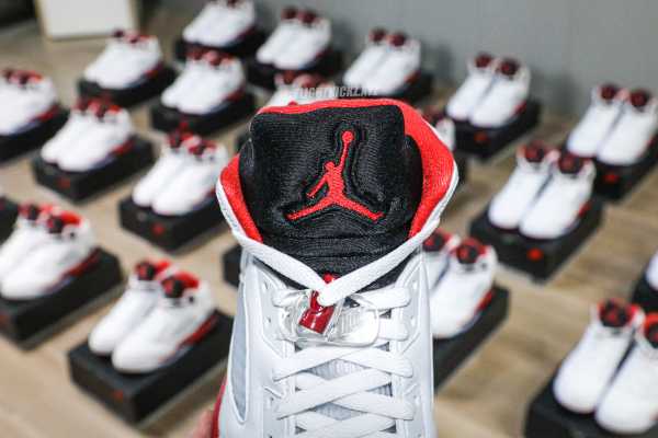 Air Jordan 5 Fire Red Black Tongue 2025 （A1）