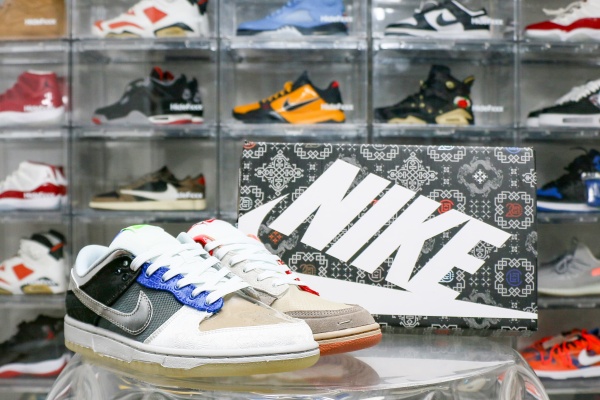 Nike Dunk Low SP 'What The CLOT' (Without Card)
