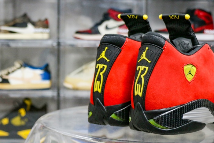 Air Jordan 14 Retro Ferrari 2025 （A1）