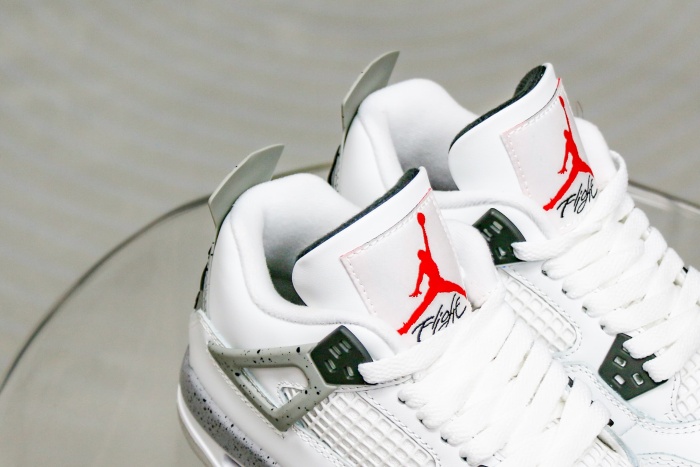 Air Jordan 4 Retro OG 'White Cement' 2025 (Ln5 A1)