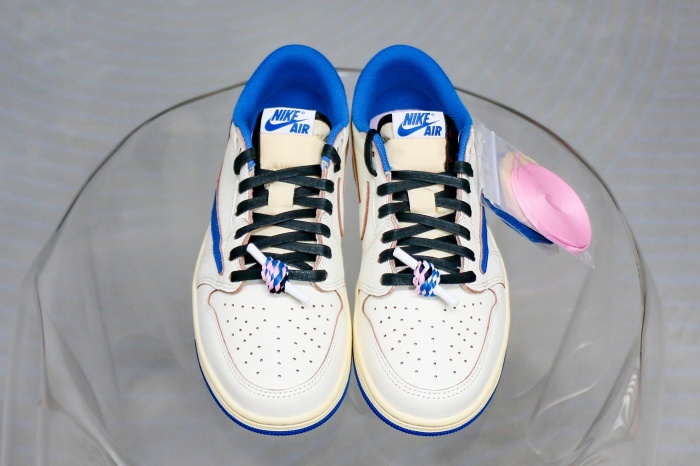 Travis Scott x Fragment x Air Jordan 1 Low OG (Ln5 A1)
