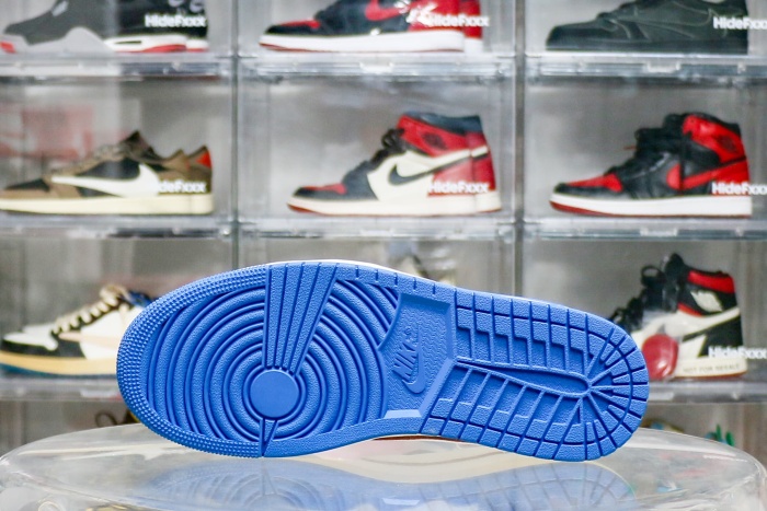 Travis Scott x Fragment x Air Jordan 1 Low OG (Ln5 A1)