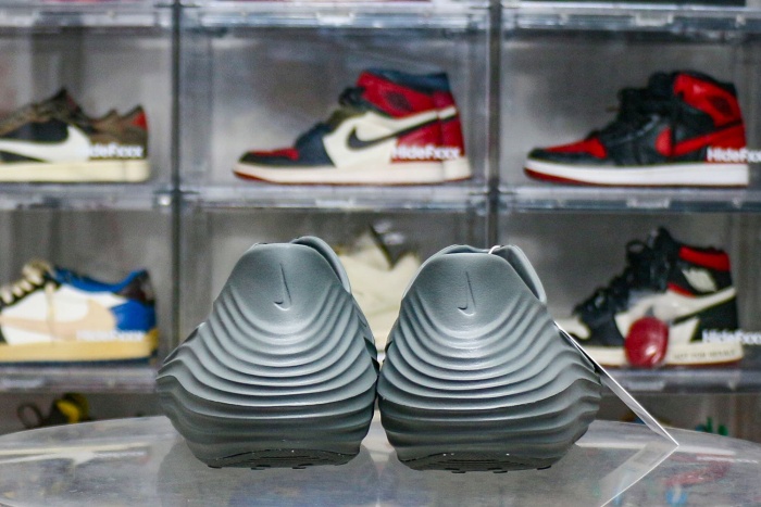 Nike ReactX Rejuven8 Smoke Grey