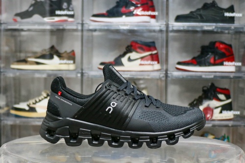 On Cloudswift All Black