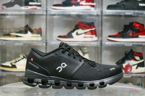 On Cloud X 4 Sneaker Triple Black